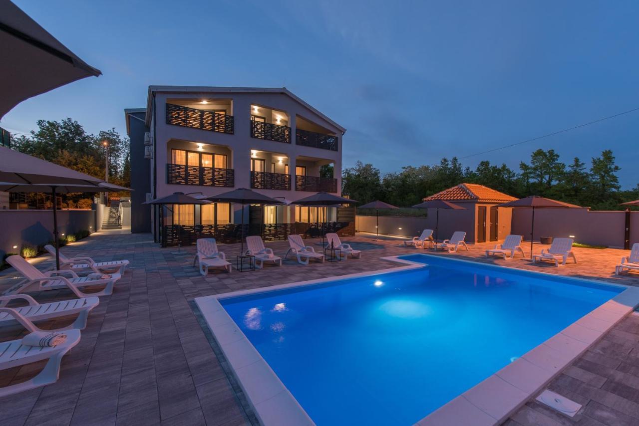 Apartmani Natalija Poreč Exterior foto